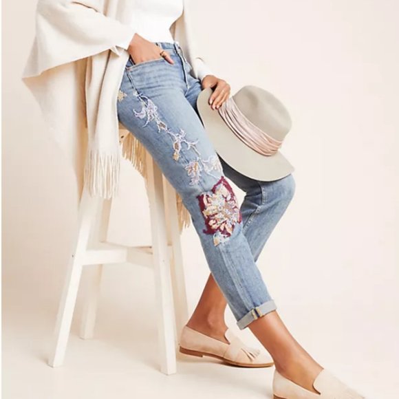Anthropologie Denim - ANTHROPOLOGIE Pilcro Letterpress Embroidered Floral Slim Boyfriend Jeans 25